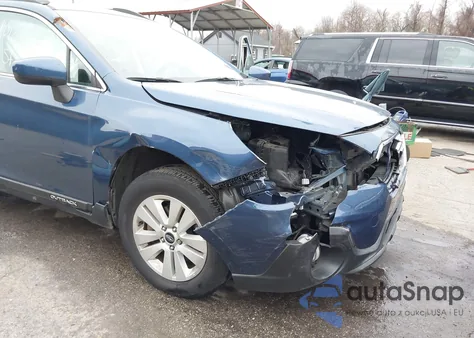 2019 Subaru Outback 2.5I Premium из США, поврежденный, VIN 4S4BSAFC0K3382523